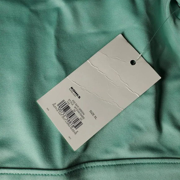 NWT Tek Gear Women's Ruffle Cutout Crop Tee Size XL Shy Green - Picture 7 of 15